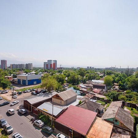 Like Home - Apartment With A View Almatî Exterior foto